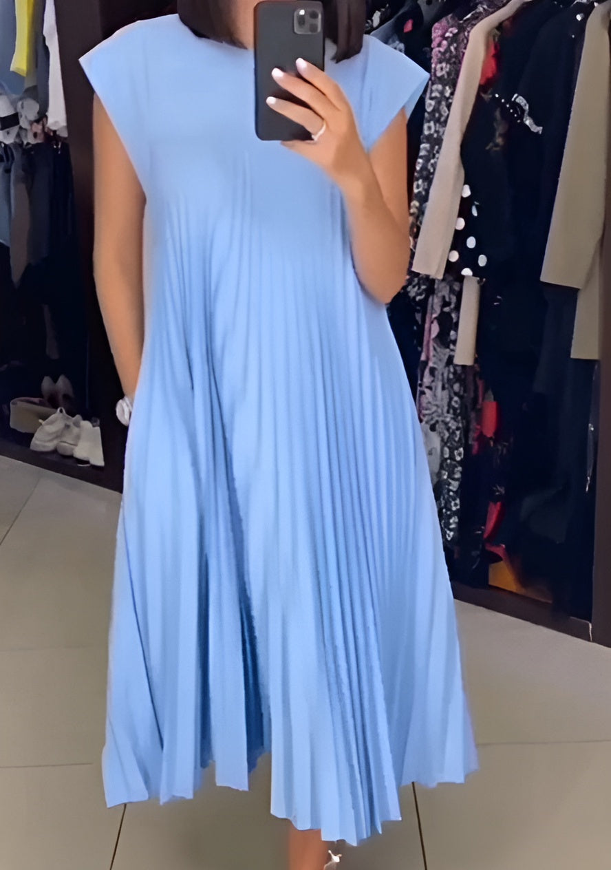 SIMONE | LIGHT AND REFINED PLEATED DRESS Bennet & Stone London