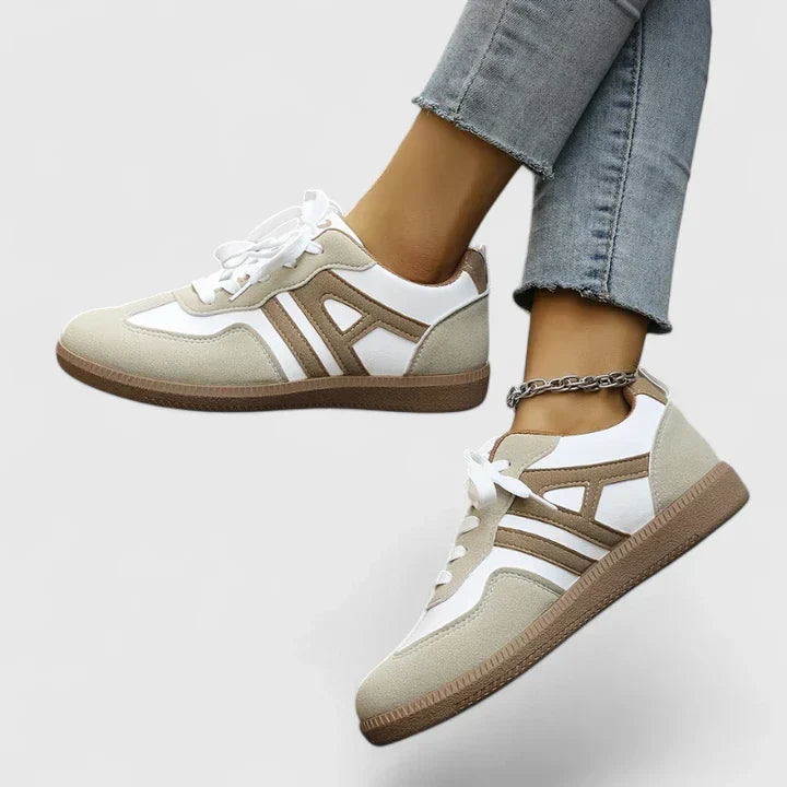 DELYZIAH | ORTHOPAEDIC SNEAKERS Bennet & Stone London
