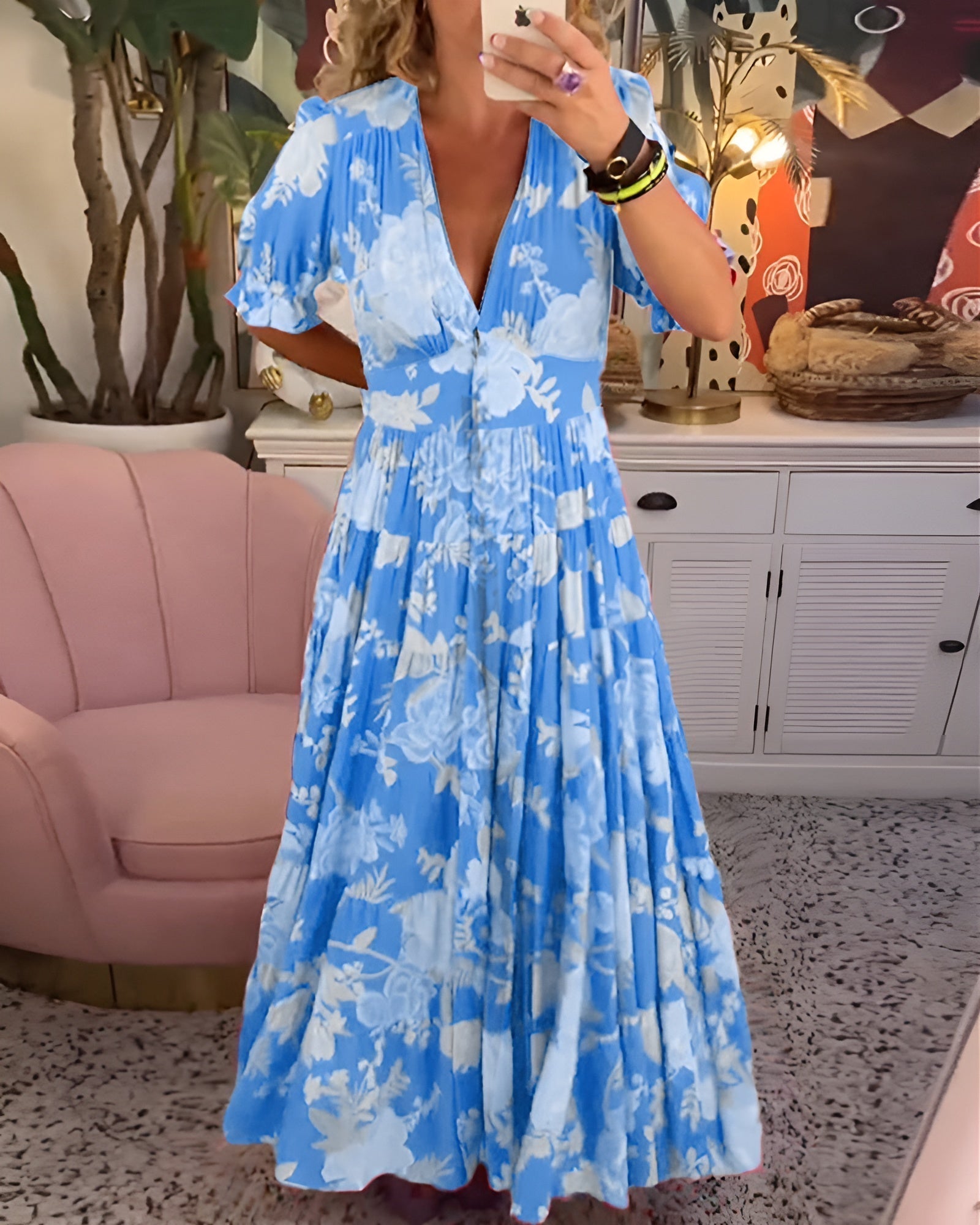 CARINE | DRESS WITH POCKETS AND V-NECK IN FLORAL PRINT Bennet & Stone London