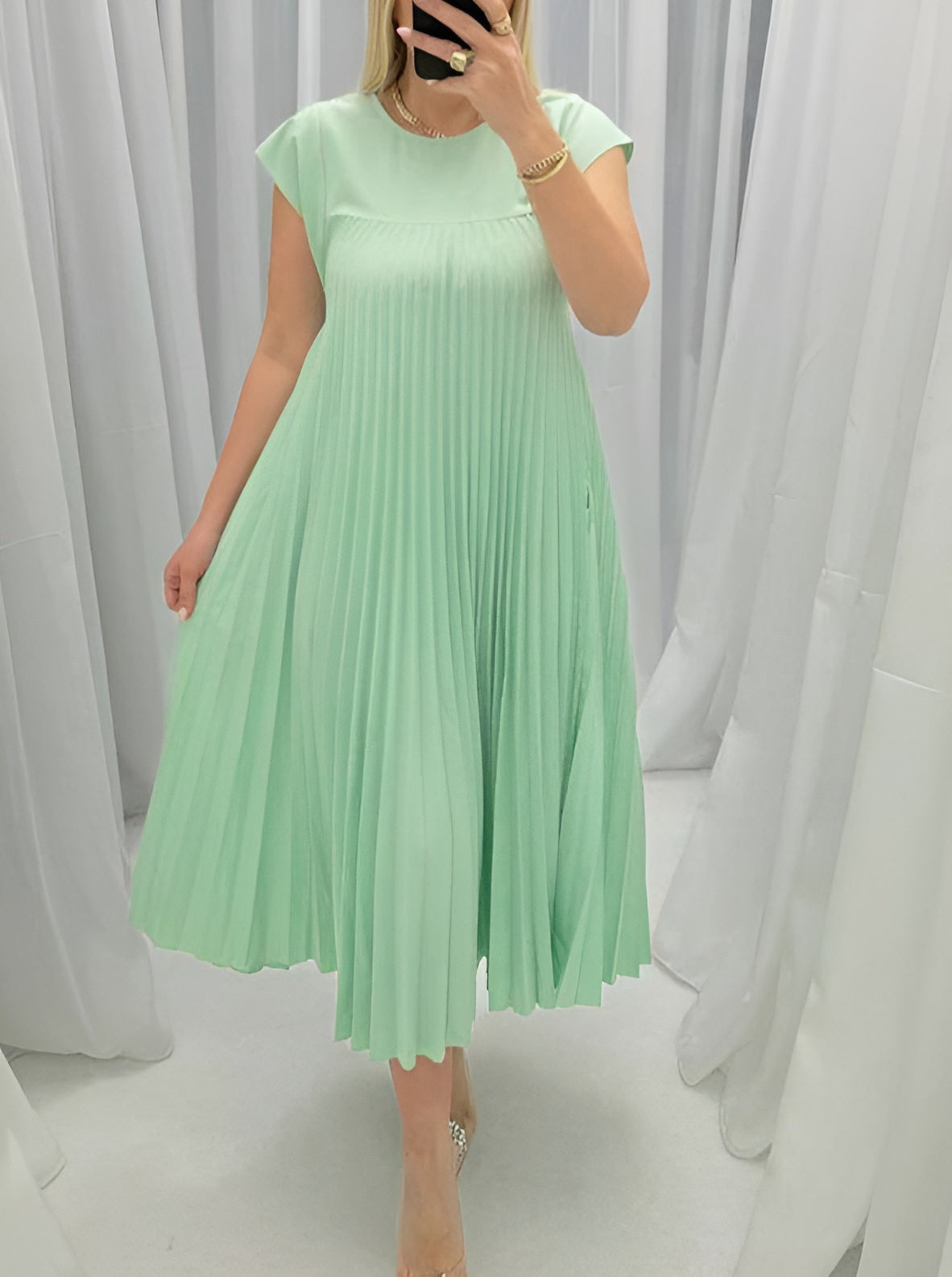SIMONE | LIGHT AND REFINED PLEATED DRESS Bennet & Stone London