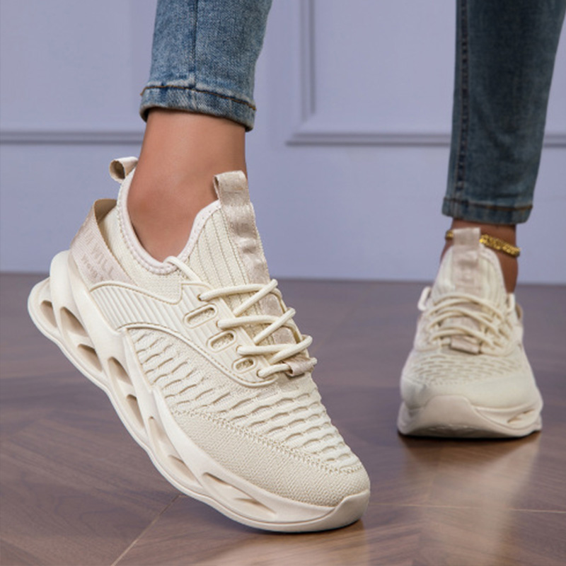 BRIANNA | ORTHOPAEDIC SNEAKERS Bennet & Stone London