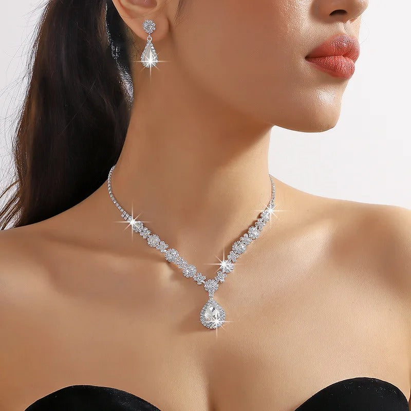 ISOBEL | EMERALD CRYSTAL NECKLACE & EARRING SET Bennet & Stone London