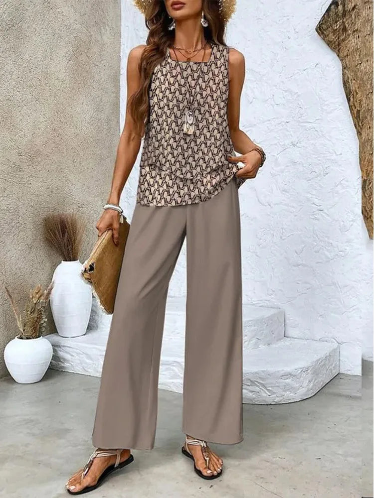 LOUISE | LIGHT ELEGANT TWO-PIECE SUMMER SUIT Bennet & Stone London