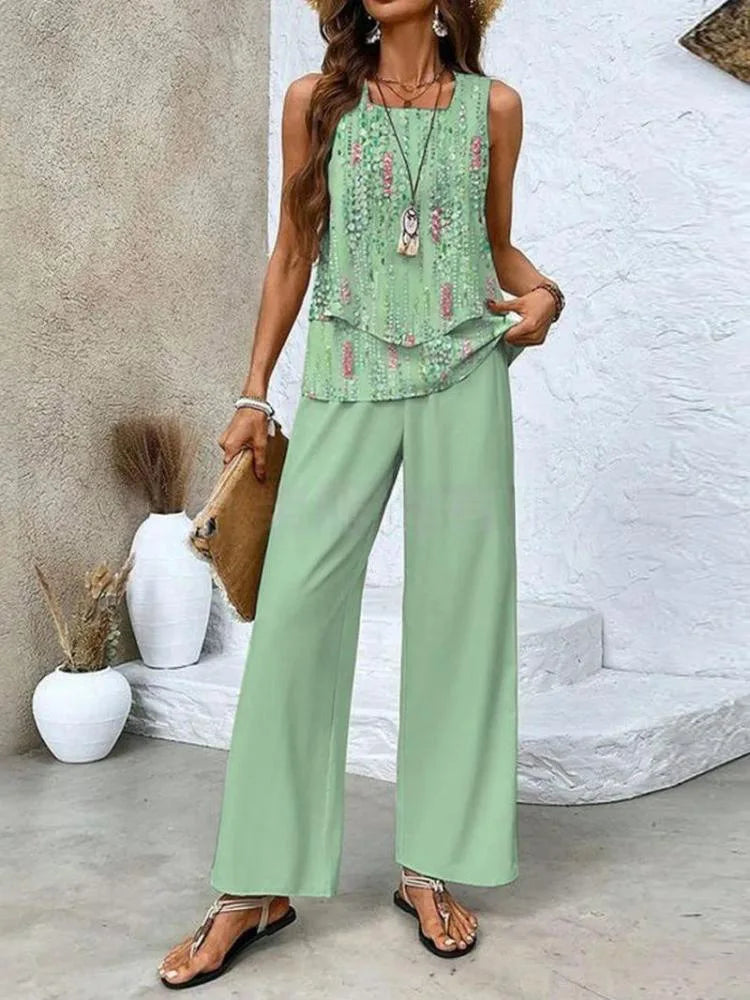 LOUISE | LIGHT ELEGANT TWO-PIECE SUMMER SUIT Bennet & Stone London
