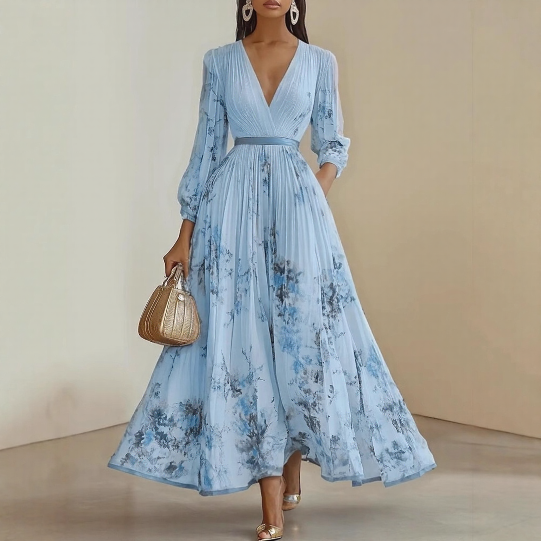 ELARA | DRESS WITH SOFT V-NECK Bennet & Stone London