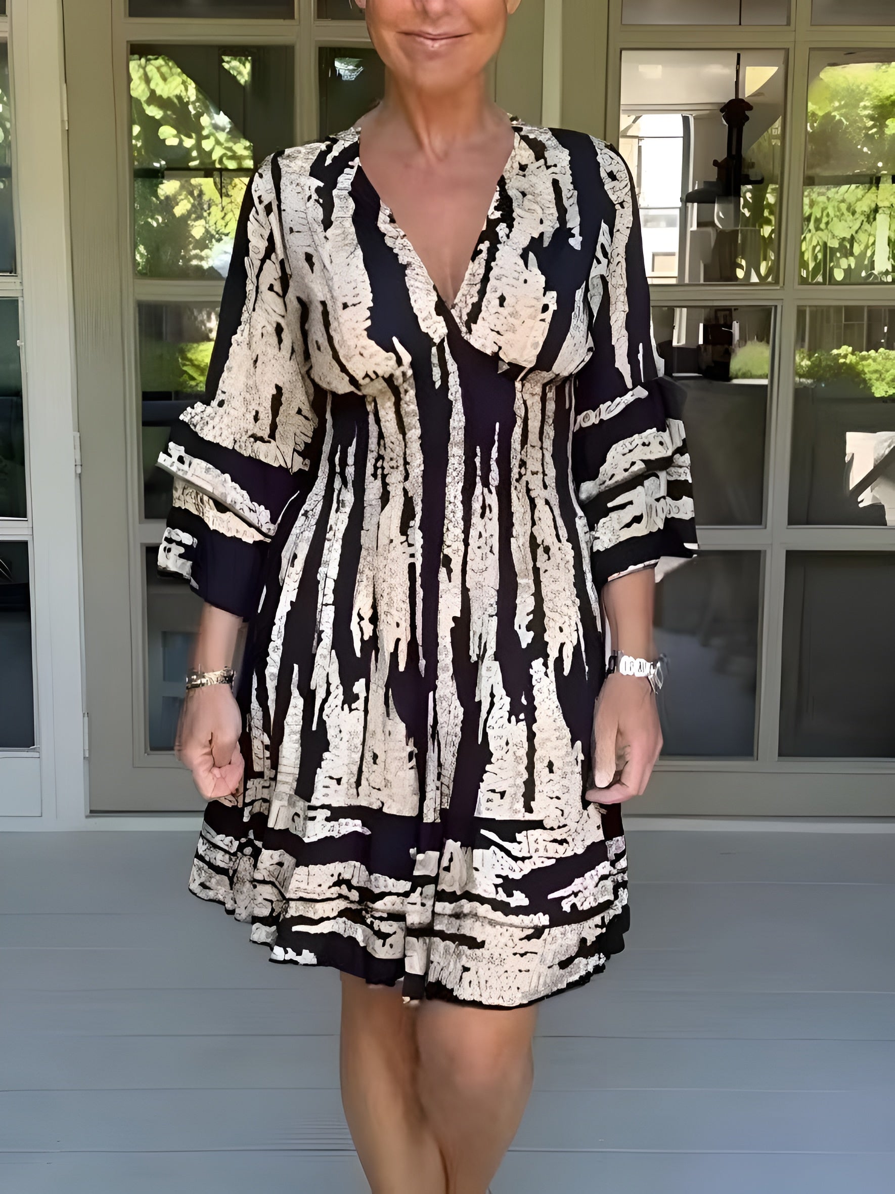 BEATRICE | LIGHTWEIGHT AND ELEGANT SUMMER DRESS Bennet & Stone London