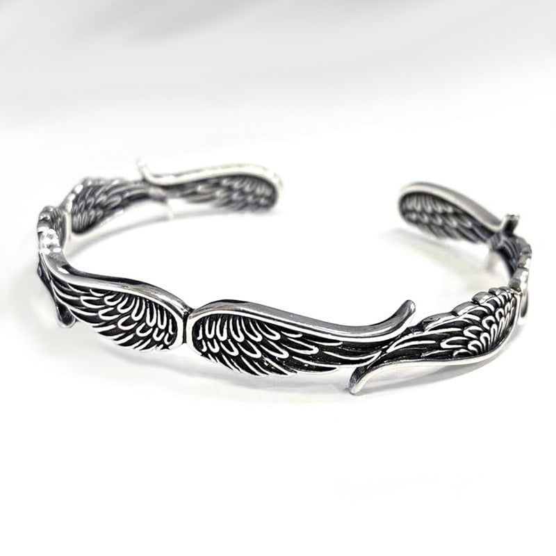 VINTAGE ANGEL WING BRACELET Bennet & Stone London