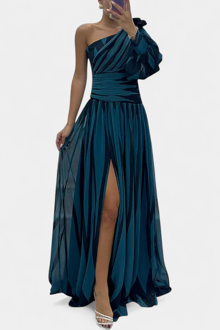 AUBRYZAH | SOPHISTICATED MAXI DRESS Bennet & Stone London