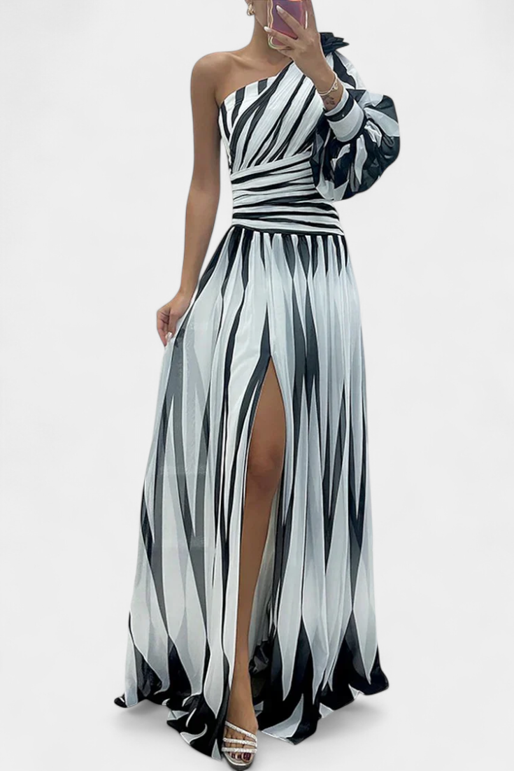 AUBRYZAH | SOPHISTICATED MAXI DRESS Bennet & Stone London